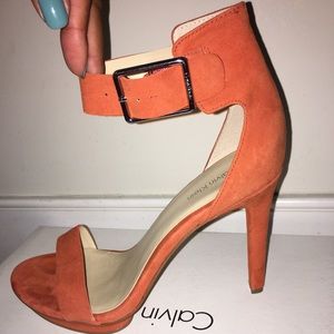 Calvin Klein - Vivian - suede - size 9